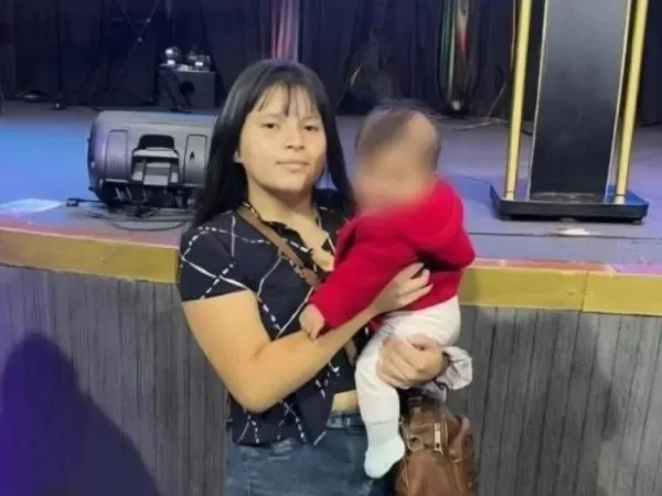 La mam&aacute; de la beba baleada en Villa Caraza sigue en estado cr&iacute;tico