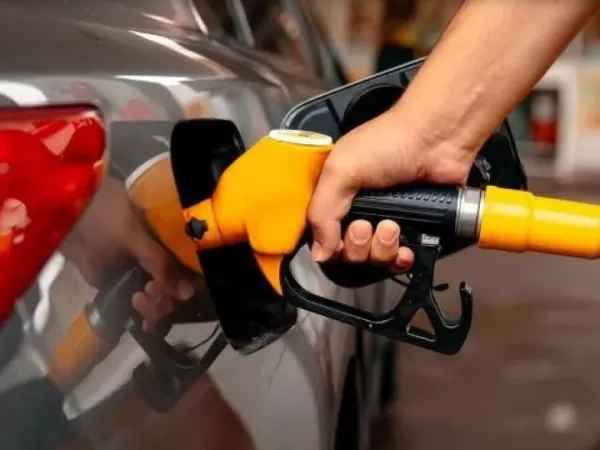 El Gobierno activa otra suba en el precio del combustible
