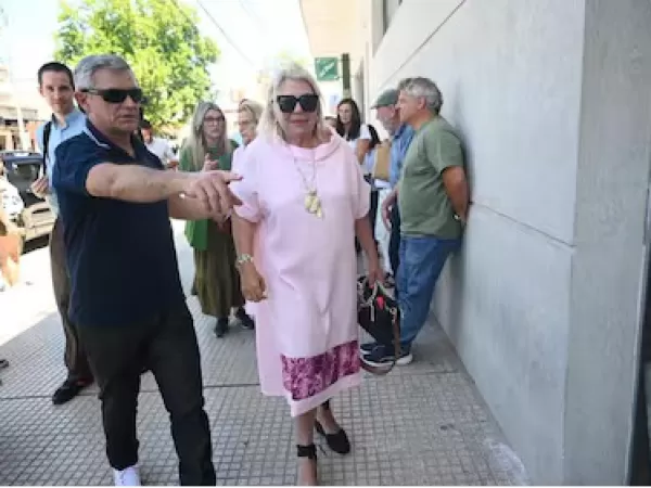 Duro cruce entre Carri&oacute; y el fiscal que allan&oacute; al denunciante de la mansi&oacute;n vinculada a la AFA