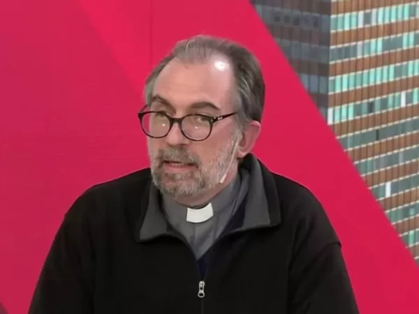 La Iglesia cuestion&oacute; a Milei por la paralizaci&oacute;n de obras en barrios populares