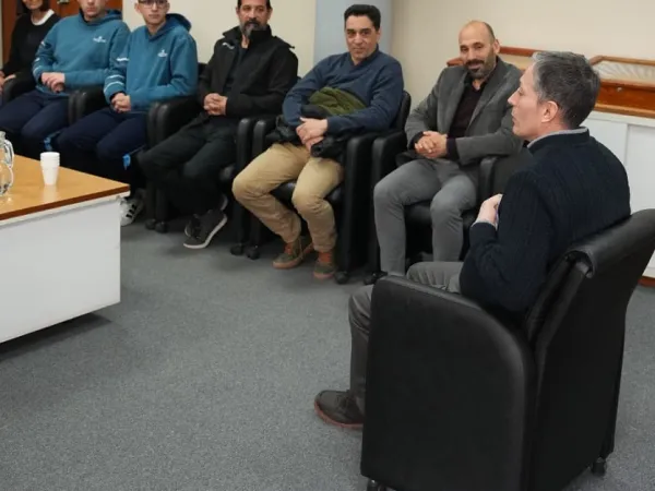 Gray entreg&oacute; un subsidio al Instituto Senderos Azules por la participaci&oacute;n de 10 alumnos en las Olimp&iacute;adas Matem&aacute;ticas