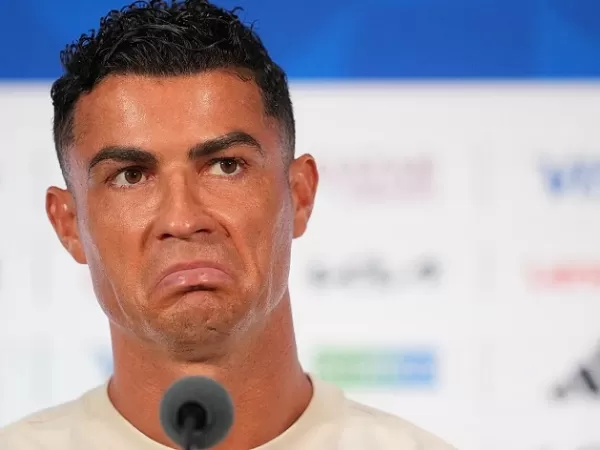 Cristiano Ronaldo fue suspendido por 30 d&iacute;as y deber&aacute; pagar una multa por abandonar la concentraci&oacute;n de Portugal