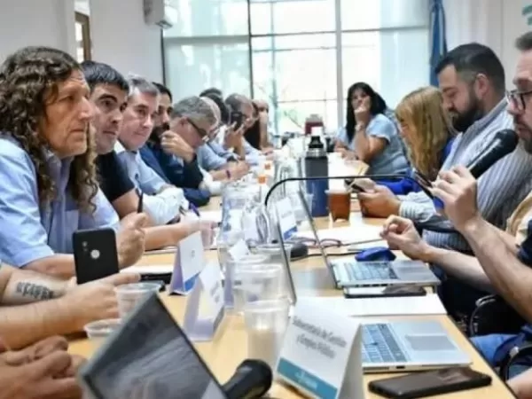 Estatales bonaerenses piden un gesto de Kicillof para retomar paritarias