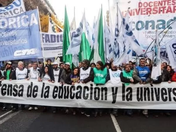 Paro docente universitario: nueva medida de fuerza en reclamo por salarios y presupuesto