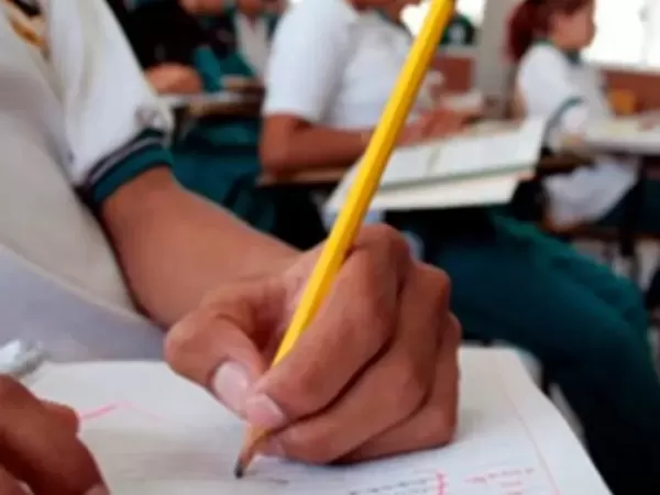 Los colegios privados alertan por la falta de pago de las cuotas y la presi&oacute;n impositiva