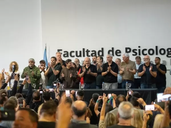 El mensaje de Secco que agitó al peronismo bonaerense y el aplauso que encendió las especulaciones