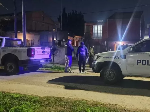 Polic&iacute;a detenido por vender datos a ladrones