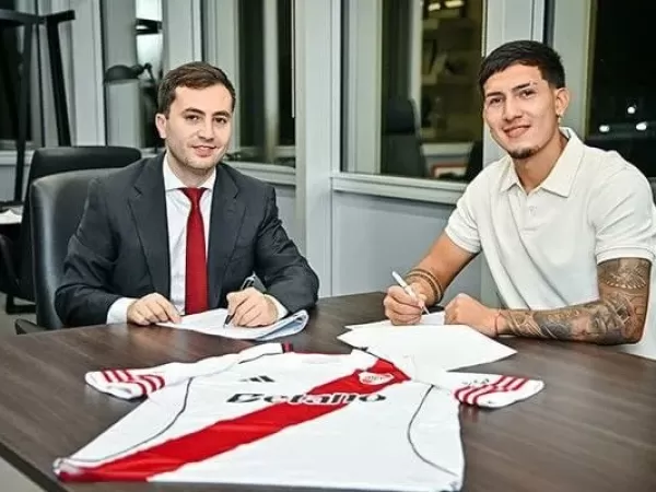 Tob&iacute;as Ram&iacute;rez fue presentado y ya tuvo su primer entrenamiento