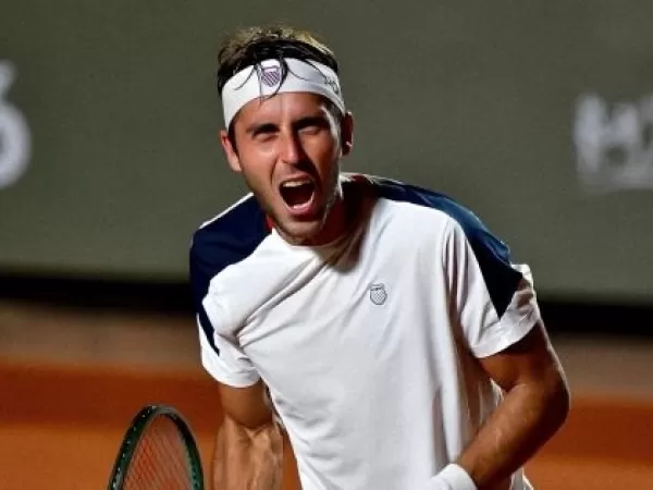 El argentino Tom&aacute;s Etcheverry avanz&oacute; a los octavos de final del Masters de Montecarlo y enfrentar&aacute; a Alcaraz