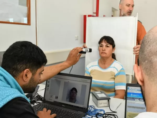 Jornadas de gesti&oacute;n de tr&aacute;mites registrales en La Pradera