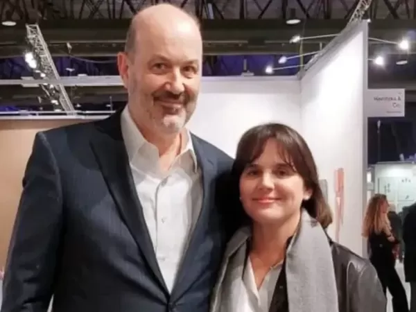 Diputados exige explicaciones por la contrataci&oacute;n de una asociaci&oacute;n dirigida por la esposa de Sturzenegger que cobrar&aacute; m&aacute;s de $140 millones