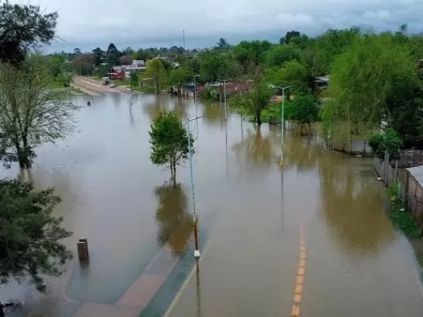 El r&iacute;o Iguaz&uacute; est&aacute; 25 metros por encima de su nivel habitual y el agua cubri&oacute; zonas tur&iacute;sticas