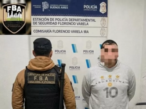 Ten&iacute;a arresto domiciliario y fue detenido mientras circulaba en una moto sin patente