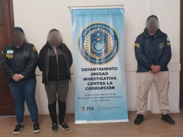 Detuvieron a una mujer que se hac&iacute;a pasar por una autoridad judicial ofreciendo arreglos extrajudiciales por grandes sumas de dinero