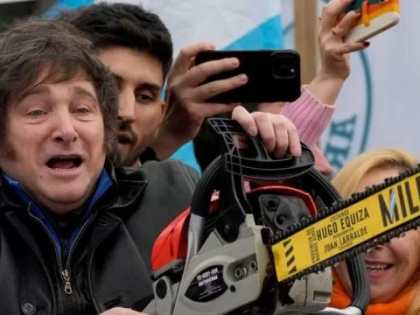 El Gobierno ajust&oacute; 8% el gasto p&uacute;blico en agosto, con fuerte recorte de fondos a las provincias