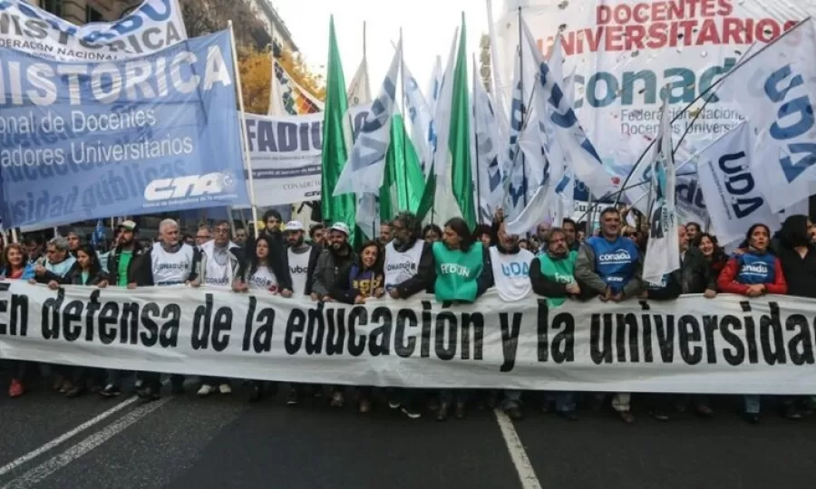 Docentes universitarios van a un paro de 72 horas contra el ajuste