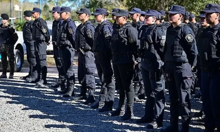 La Polic&iacute;a bonaerense tambi&eacute;n recibir&aacute; un aumento salarial del 7% en dos tramos