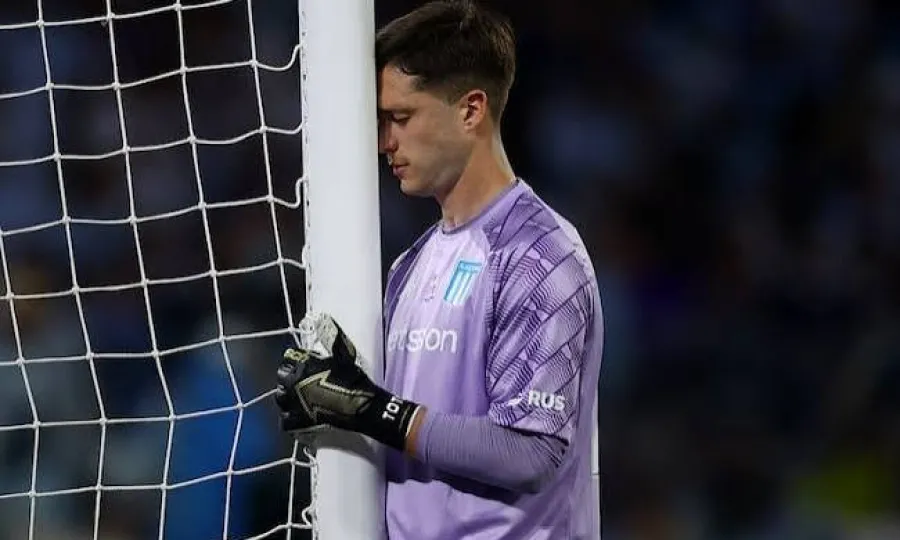 Facundo Cambeses critic&oacute; a la dirigencia de Racing tras la derrota ante River y exigi&oacute; cambios para 2027