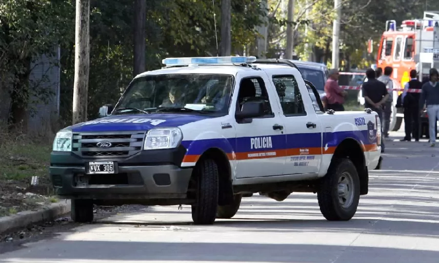 Conoci&oacute; a una chica, la llev&oacute; hasta su casa y lo asaltaron: investigan si la joven lo entreg&oacute;