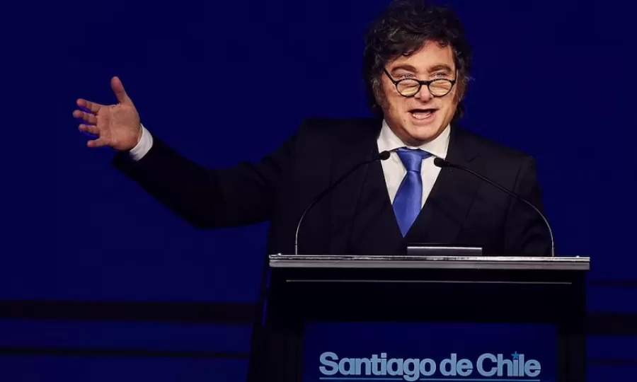 Javier Milei: &ldquo;El gobierno de Macri se dej&oacute; correr por los que tiraron piedras, nosotros no lo vamos a hacer&rdquo;