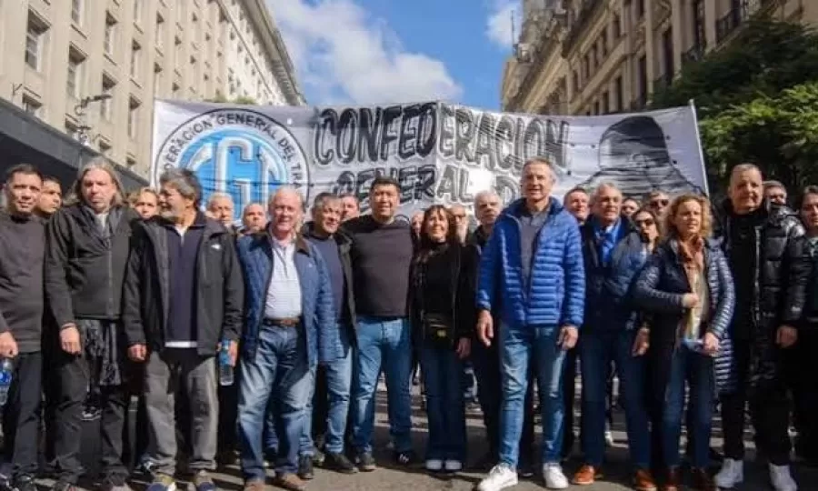 La CGT convoca una marcha por los endeudados y analiza llamar a paro general