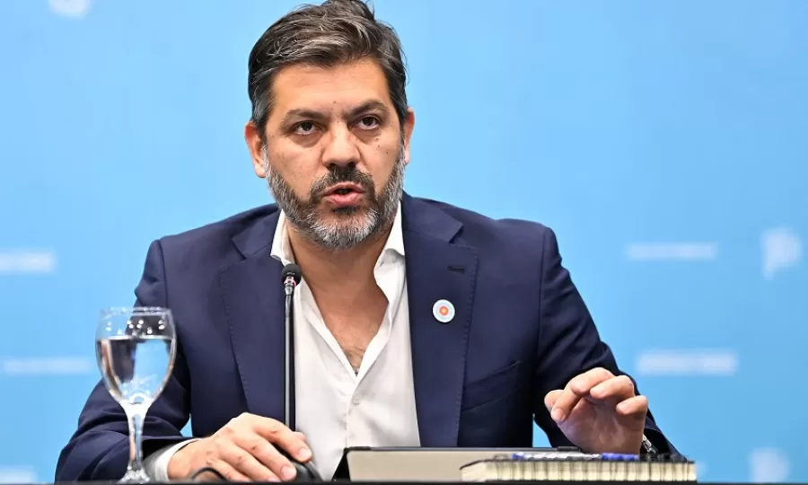 Bianco critic&oacute; a Adorni por el viaje a Nueva York: &ldquo;Est&aacute;n m&aacute;s sucios que una papa&rdquo;