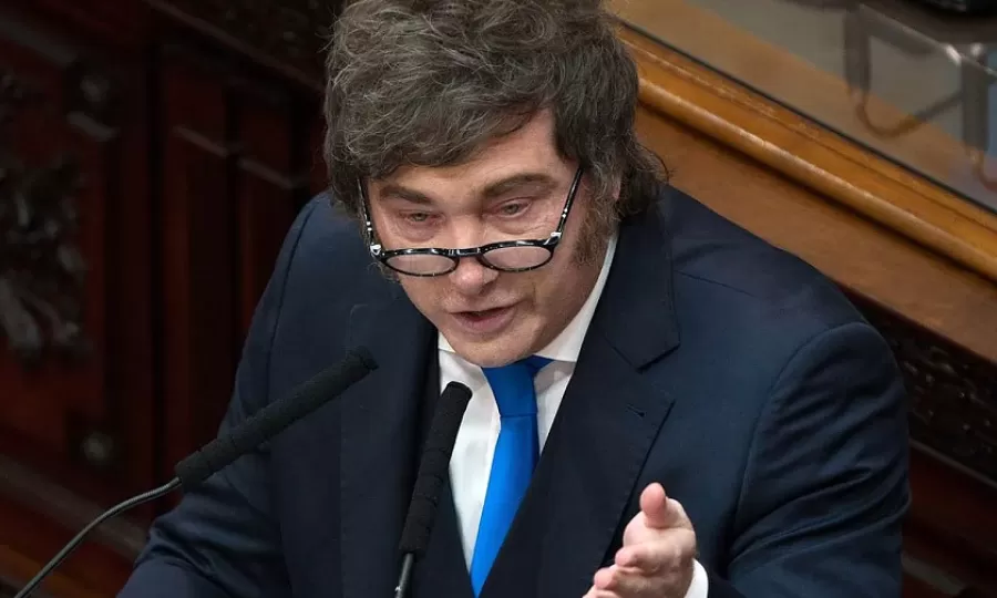 Milei dijo que baj&oacute; la pobreza pero las cifran lo contradicen