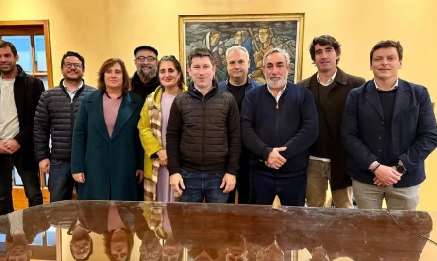 La UCR bonaerense ratificó su incorporación al frente opositor “Somos Buenos Aires”.