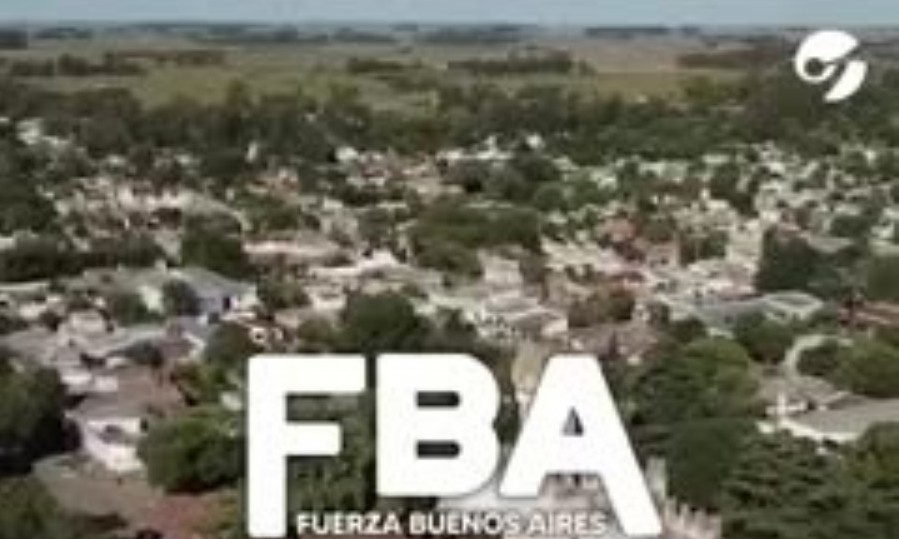 El ministro de Seguridad bonaerense le pone el sello de “Fuerza Buenos Aires” al video oficial de la entrega de cuatro patrullas al intendente de Rauch.