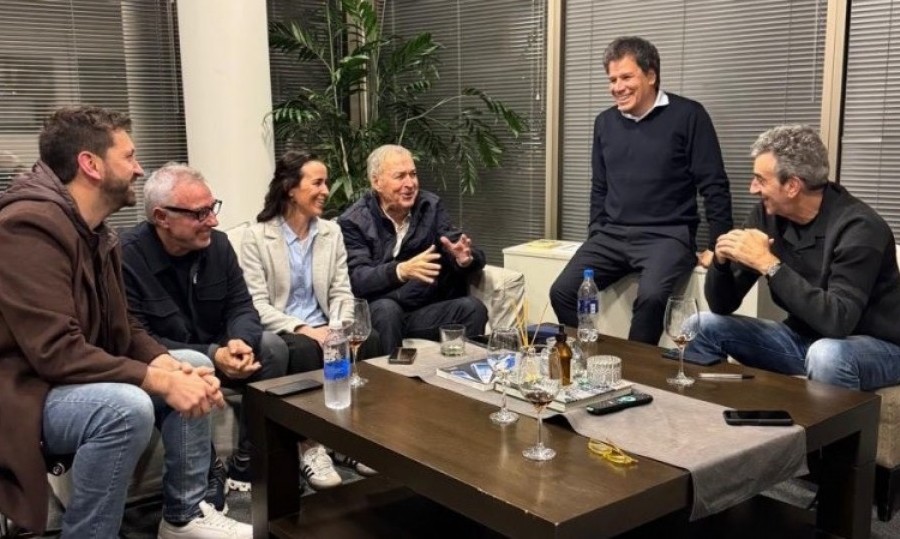 El neurocientífico y el exgobernador de Córdoba encabezaron un encuentro al filo del cierre de alianzas.