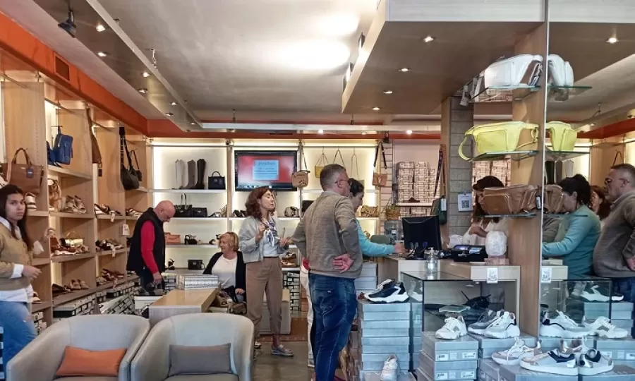 Pese al impulso del Día de la Madre, las ventas en comercios minoristas cayeron en octubre