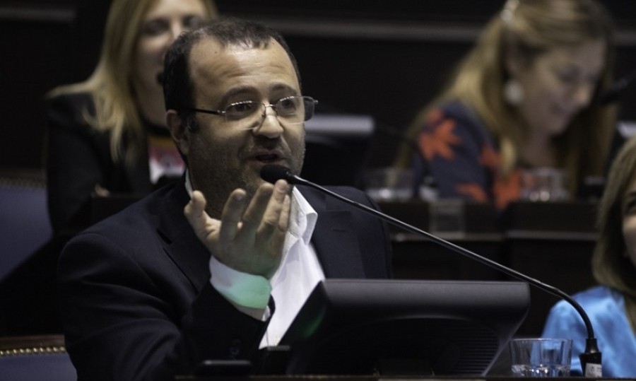 Marcelo Daletto cruzó a Kicillof por el bajo porcentaje de inversión en obra pública y puso el foco en la distribución de la coparticipación.