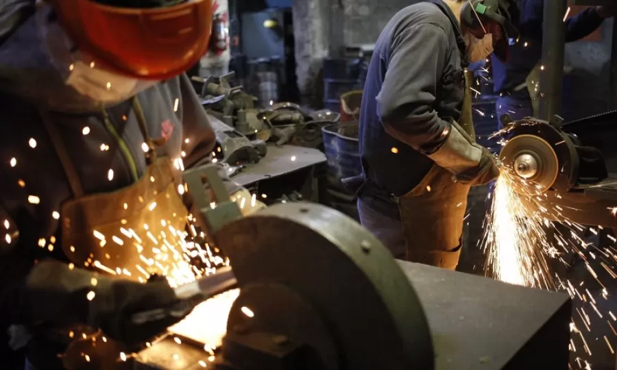 La actividad metal&uacute;rgica volvi&oacute; a caer en mayo y acumula una baja de 6% en lo que va del a&ntilde;o