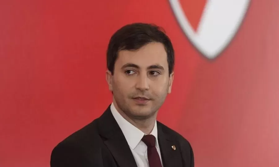 El presidente de River anticip&oacute; que habr&aacute; una renovaci&oacute;n masiva del plantel