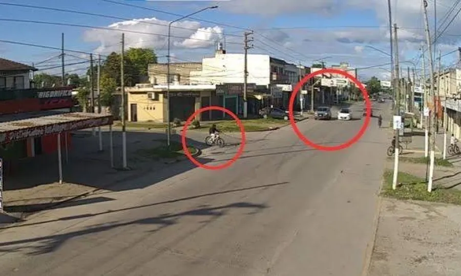 Un hombre de 68 a&ntilde;os corr&iacute;a una picada y atropell&oacute; a un adolescente