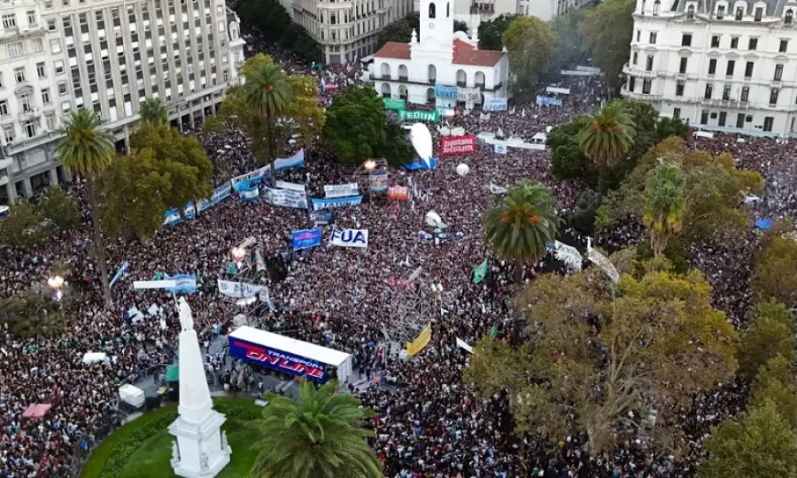 La UBA espera una movilizaci&oacute;n &ldquo;multitudinaria&rdquo; y redobla la presi&oacute;n sobre Milei