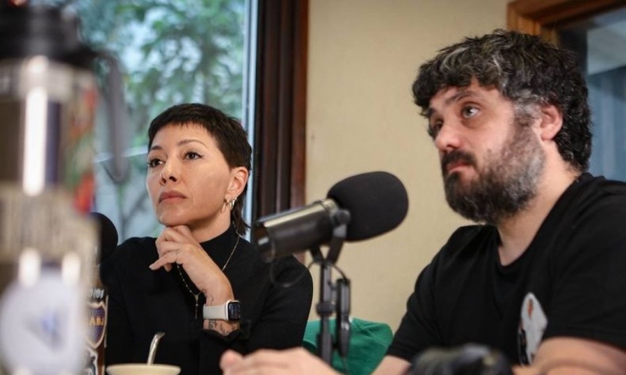 Mayra Mendoza y Facundo Tignanelli.