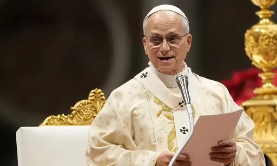 El Vaticano inform&oacute; que a Le&oacute;n XIV le sacaron un tumor maligno del pulm&oacute;n