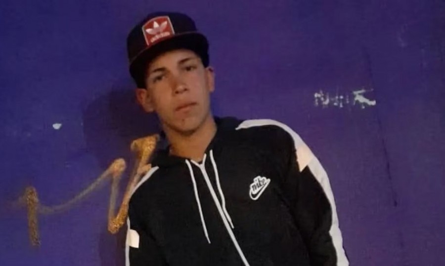 Benjamín Molina (16) murió luego de ser degollado por Luján Rigoni, su expareja de 25 años.