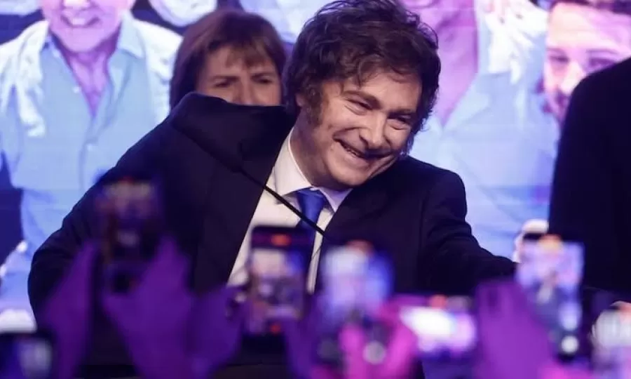 La mitad de la poblaci&oacute;n &ldquo;sufre&rdquo; el plan econ&oacute;mico de Javier Milei