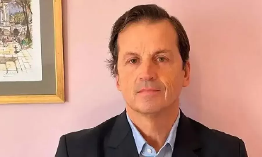 A un mes de haber asumido, renunci&oacute; el presidente del ente que regula el gas y la electricidad