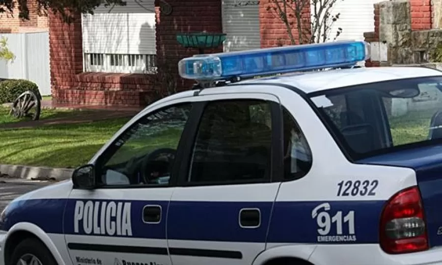 Una docente fue víctima de entradera