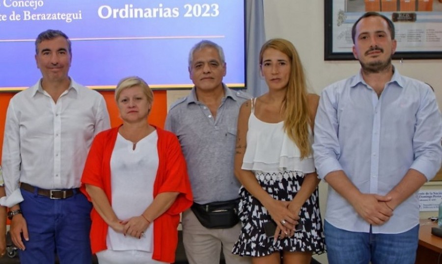 Los concejales Nancy Vivas, Diana Paterno, Juan Carlos Cáceres, Julian Amendolagine, y Dante Morini, todos pertenecientes al Bloque de Juntos, se presentaron en la causa.
