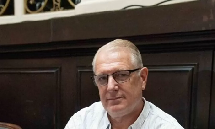 Impulsan una ley para ordenar el traspaso de gobiernos en la provincia de Buenos Aires