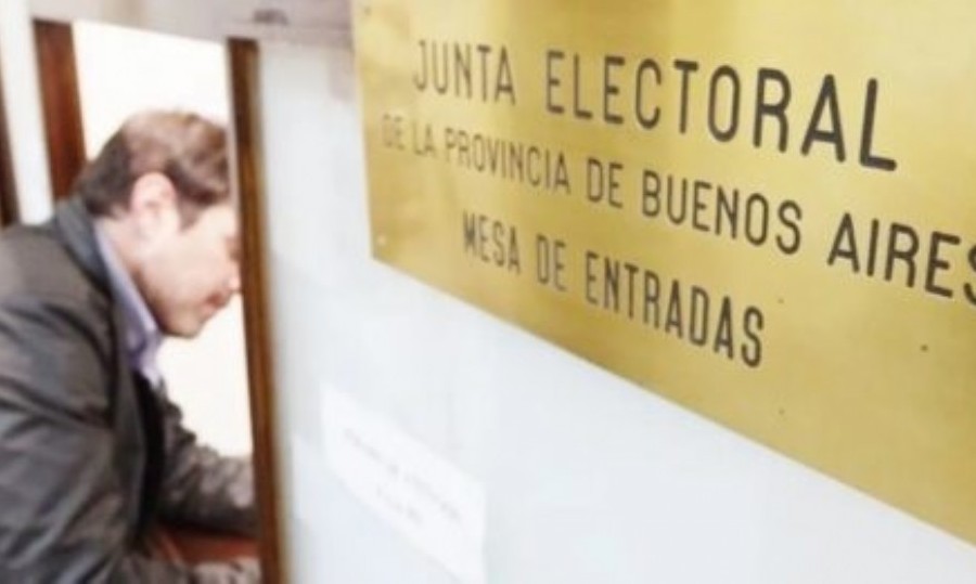 La Junta electoral bonaerense prorrogó por 45 días de corridos el plazo para que los partidos políticos presenten las afiliaciones.
