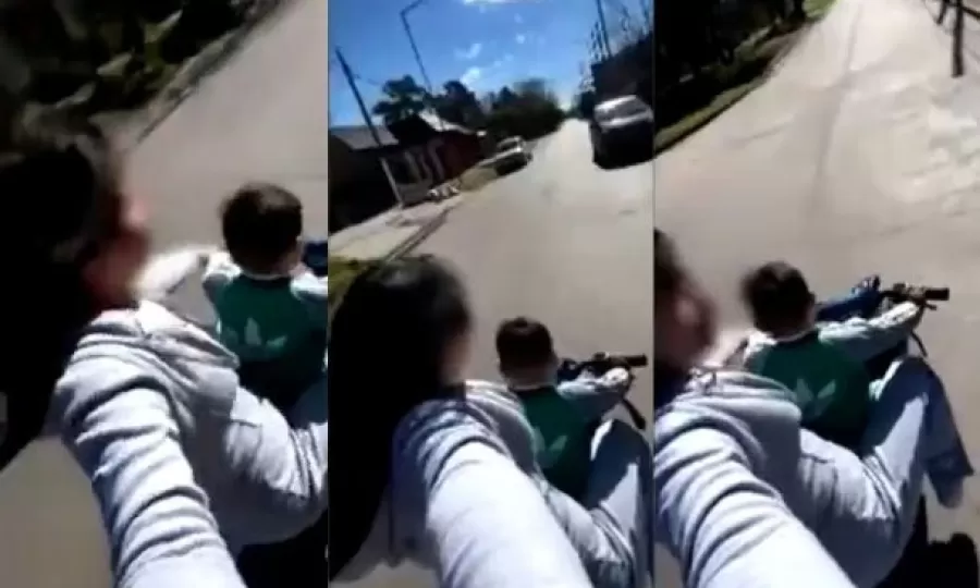Una mujer hizo manejar una moto a su hijo menor de edad y se grab&oacute; para las redes