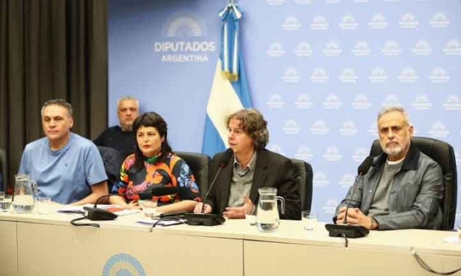 Rial participó junto a su colega Mauro Federico de una reunión de la Comisión de Libertad de Expresión de Diputados.