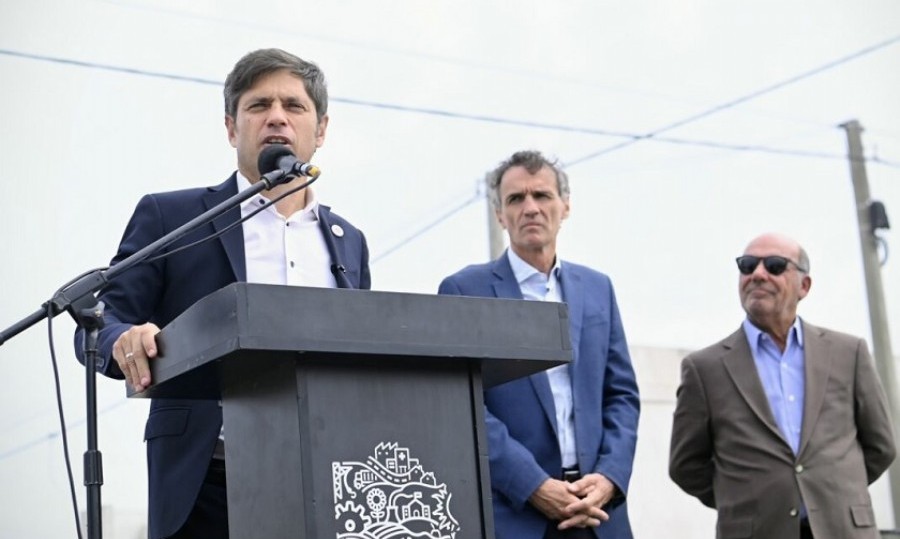 Kicillof volvió a apuntar contra el Ejecutivo nacional en un acto por la inauguración de obras en Coronel Suárez.