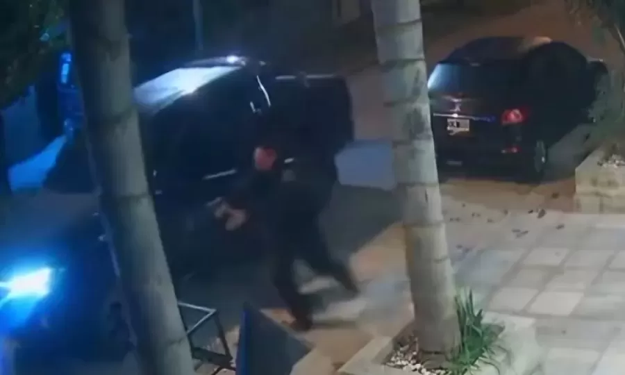 Subcomisario de la Bonaerense ejecut&oacute; a dos ladrones que intentaron robarle