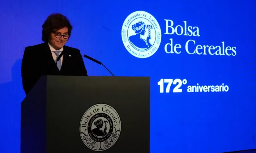 C&oacute;mo quedar&aacute;n las retenciones para el campo y para productos industriales tras el anuncio de Milei